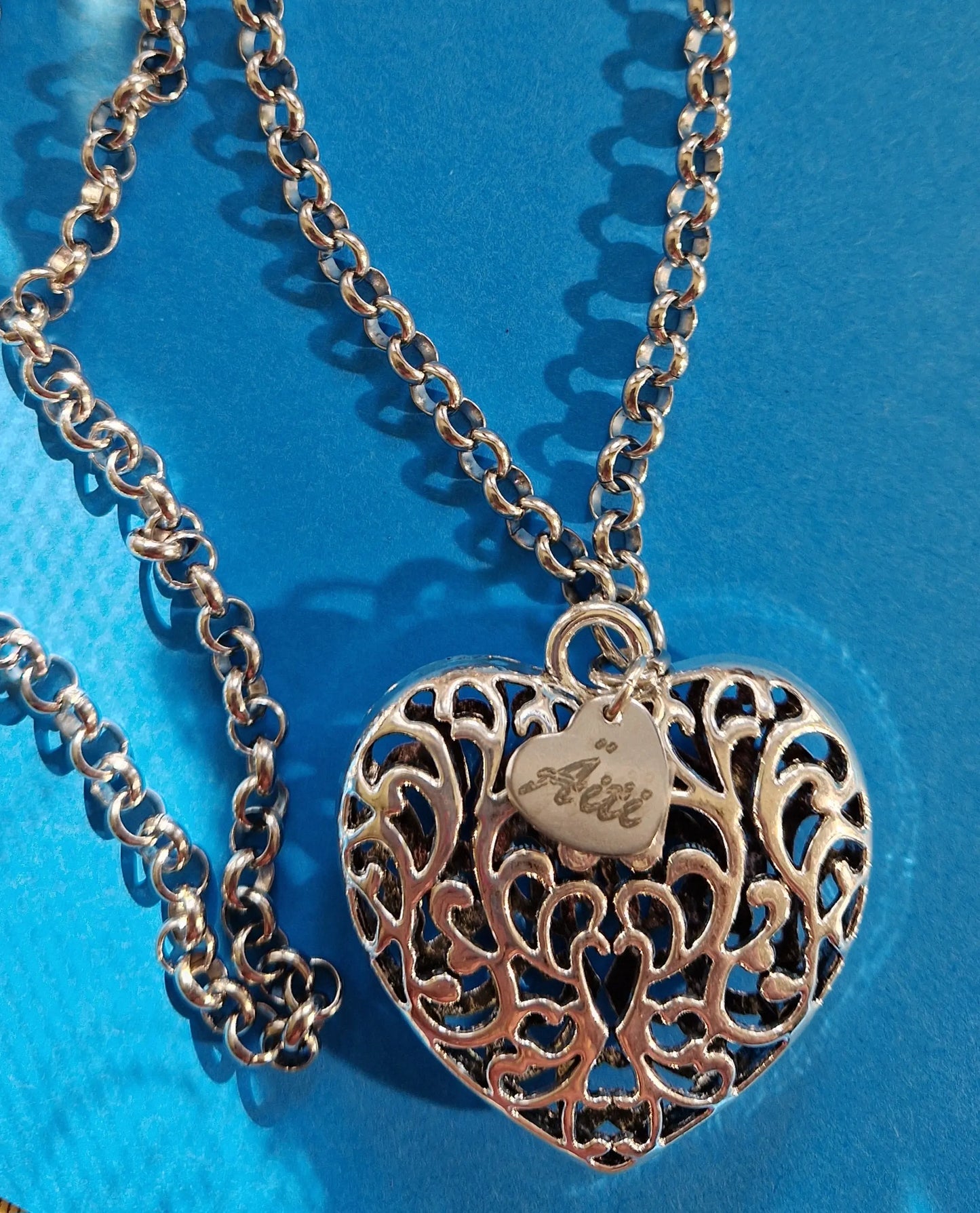 Ihana pitkä sydän kaulakoru äidille Marinkorut