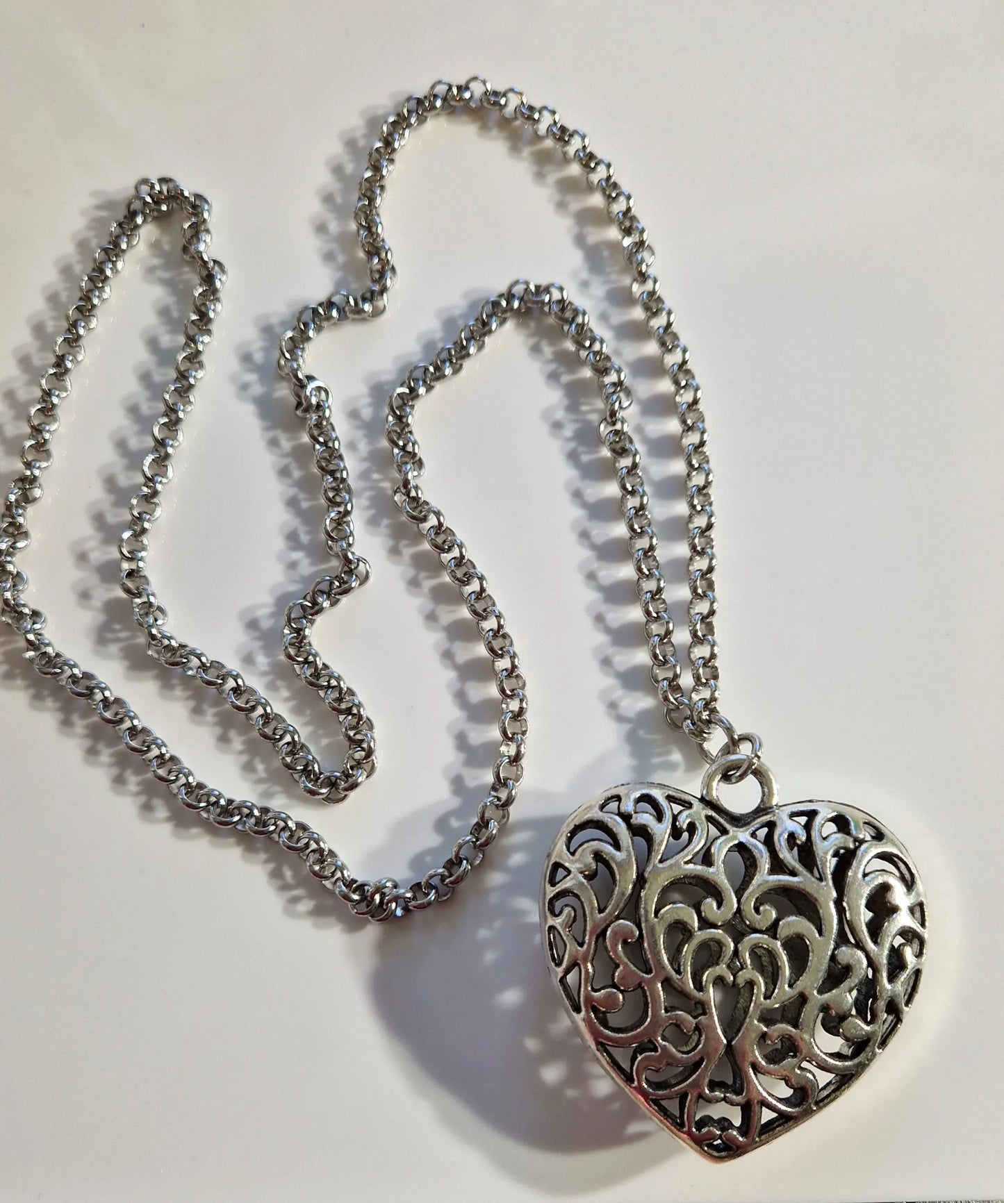 Upea pitkä yksinkertainen pullea sydän kaulakoru Marinkorut