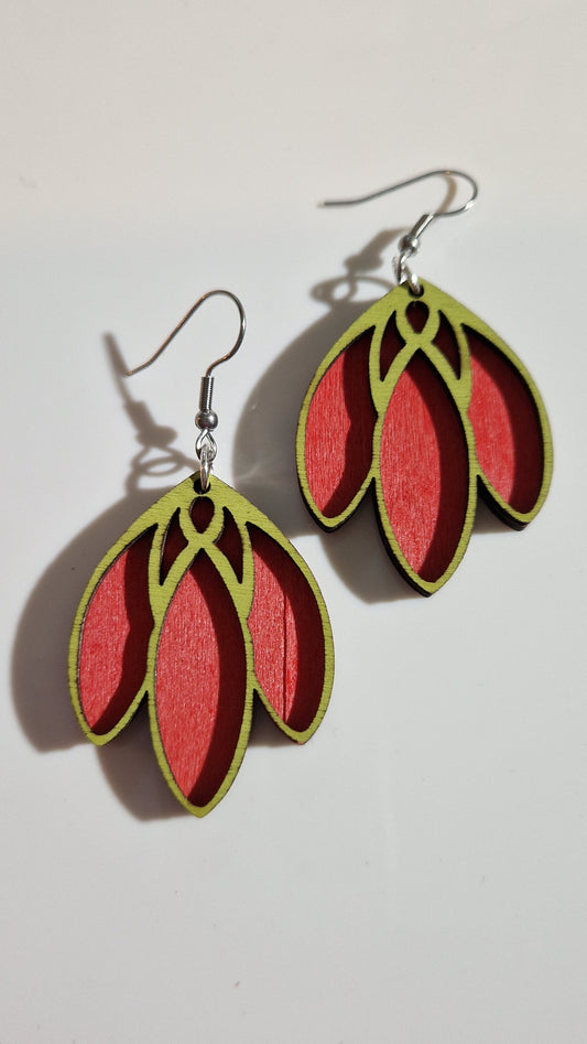 Roikkuvat tulppaanikorvakorut Marinkorut