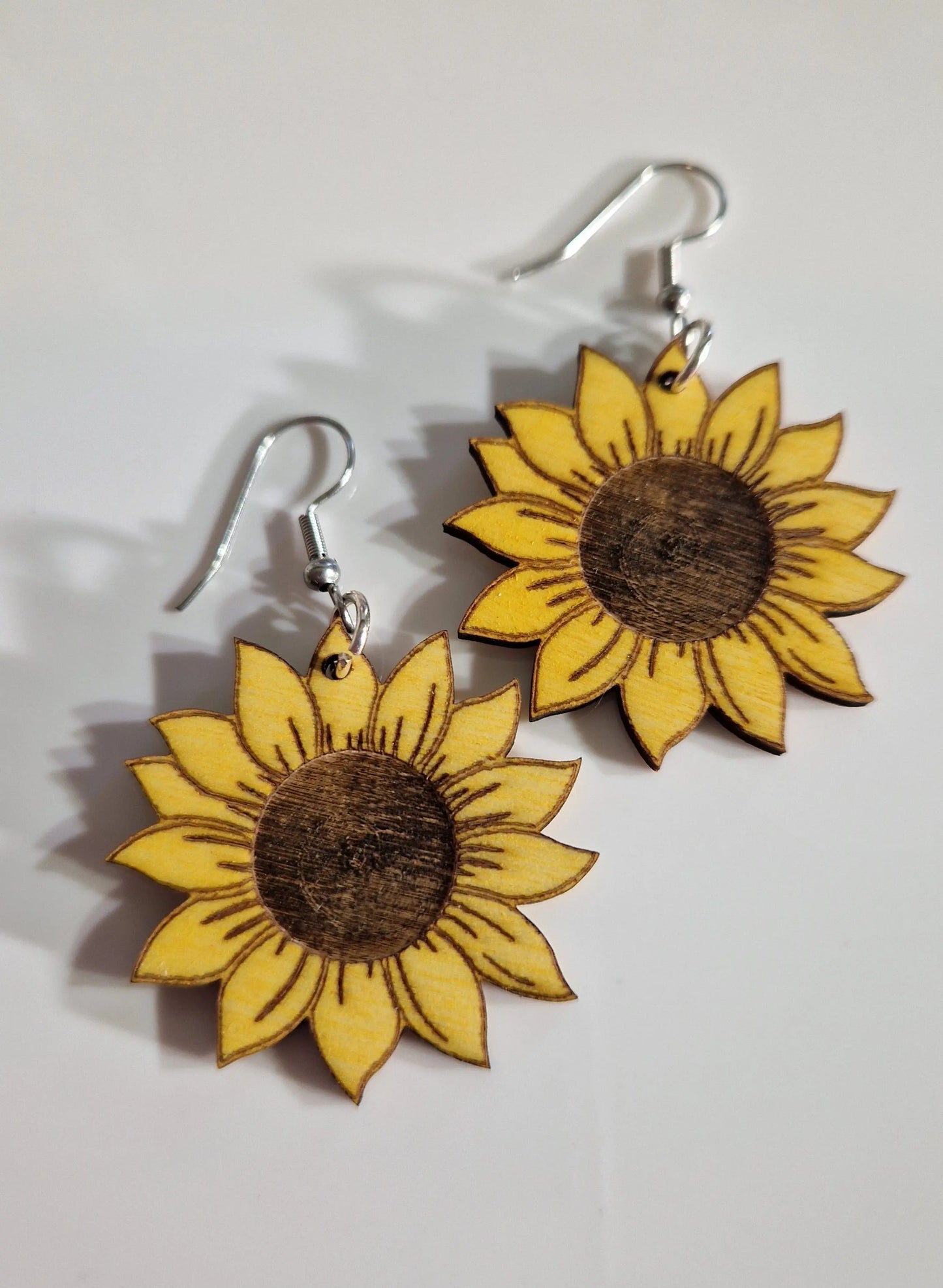 Ihanat auringonkukka korvakorut Marinkorut