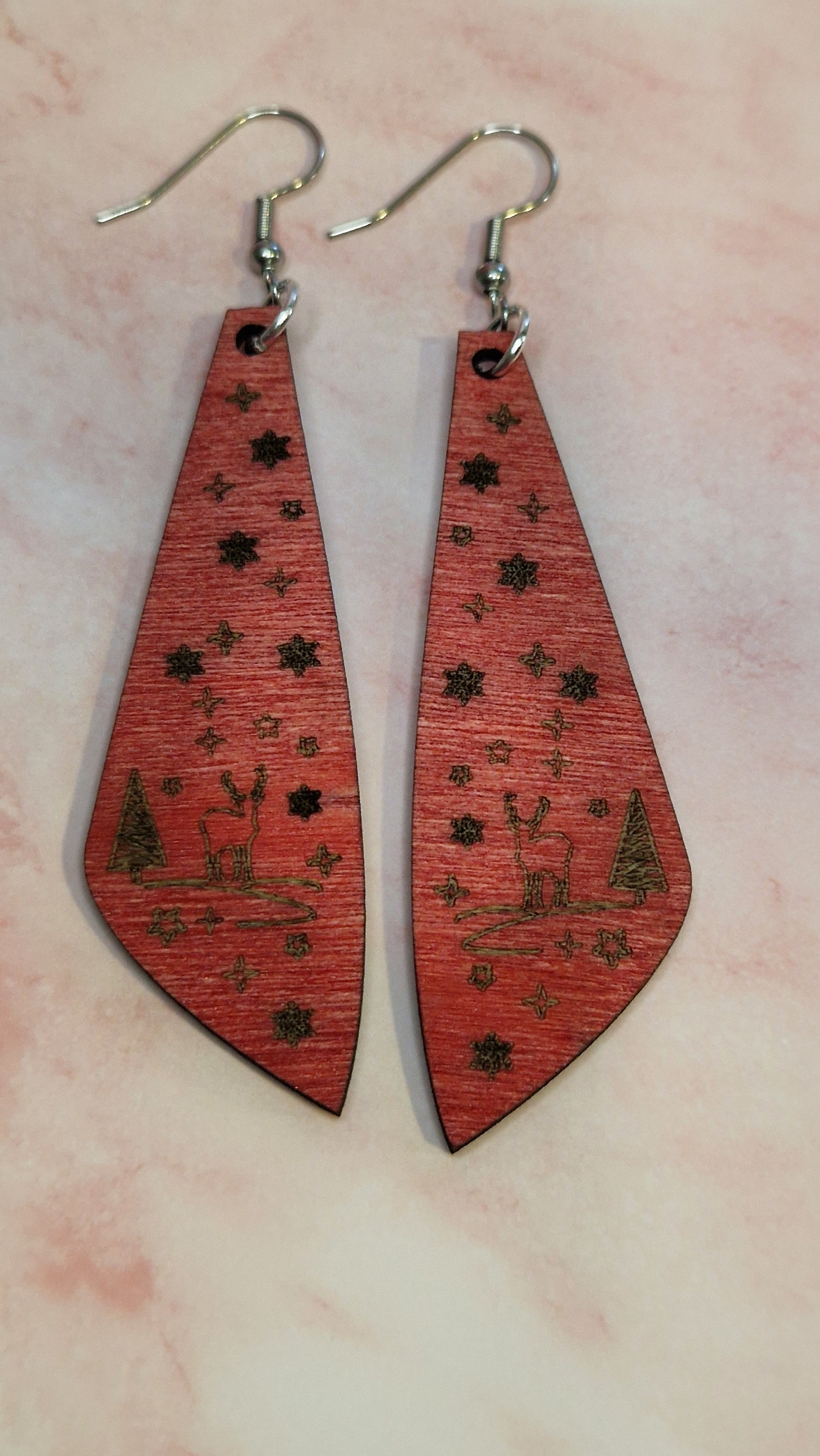 Metsäntaikaa – vanerikorvakorut Marinkorut