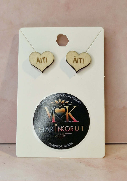 ÄITI‑korvakorut – lämmin ja herkkä lahja maailman tärkeimmälle Marinkorut