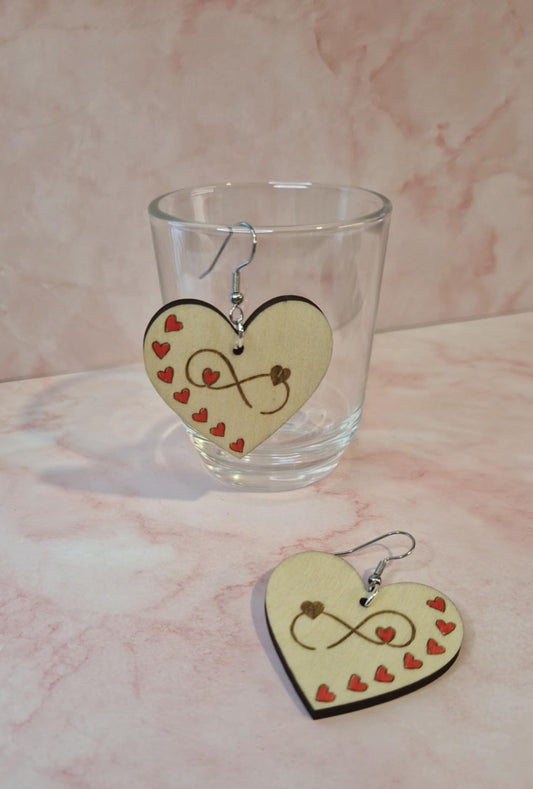 Sydänkorvakorut – Infinity ja rakkauden kaari Marinkorut