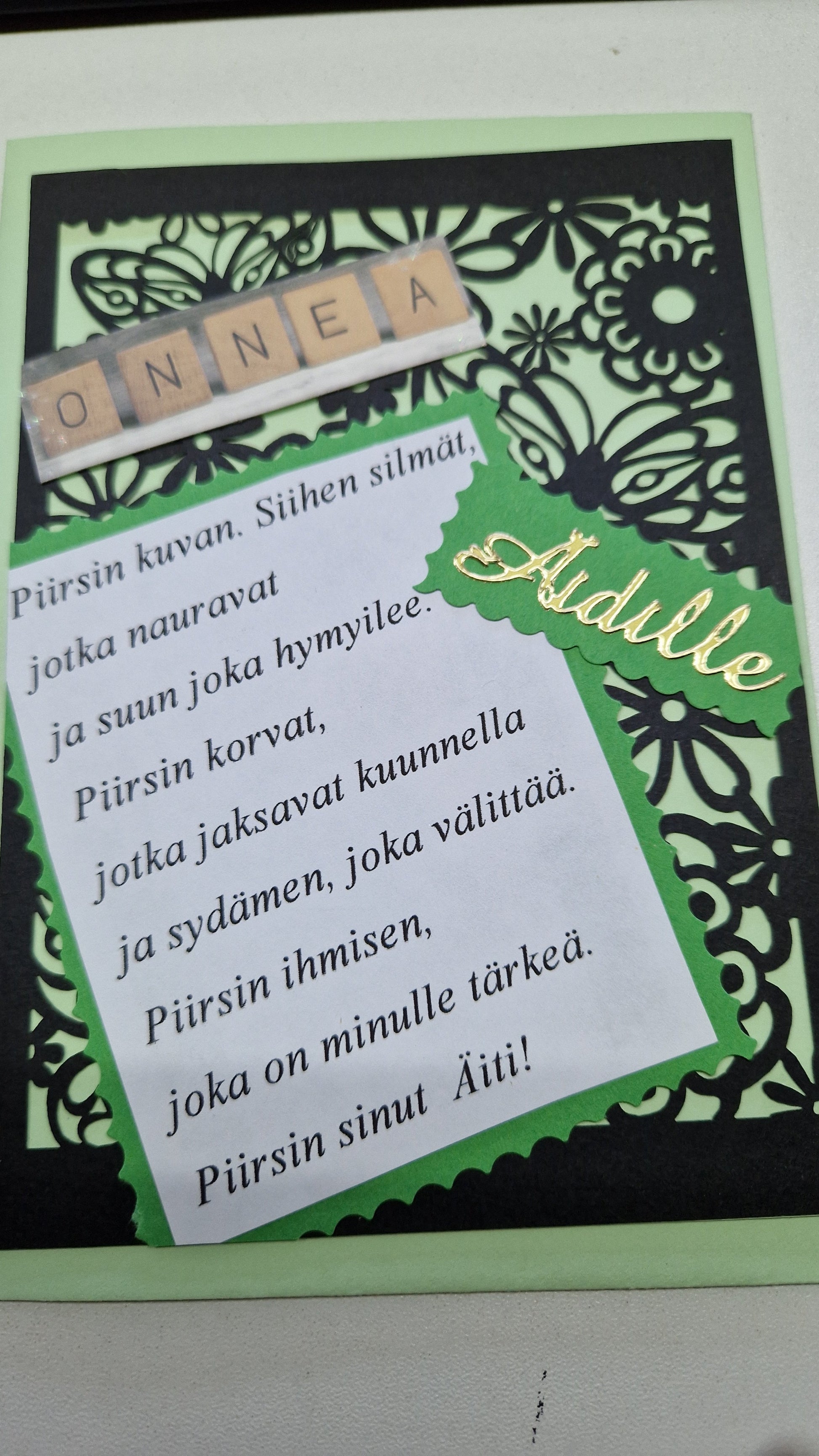 Runokortti äidille Marinkorut