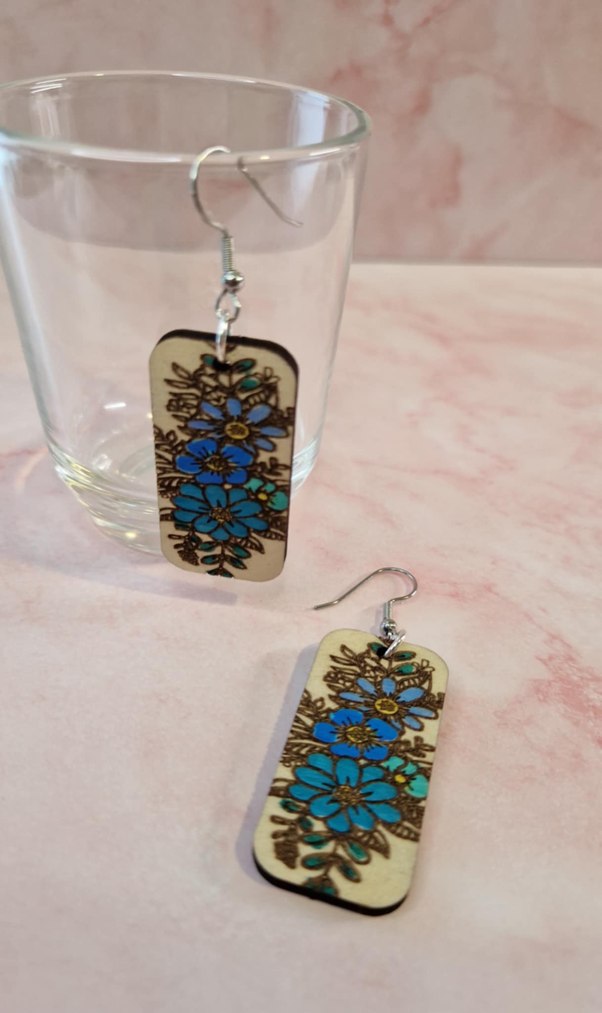 Sininen kukka ‑korvakorut Marinkorut