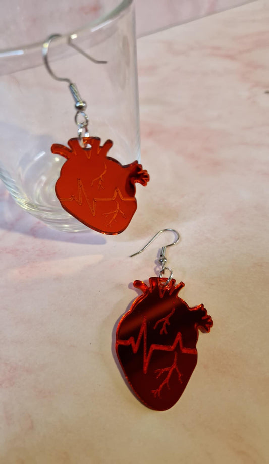 Peiliakryyliset anatomiset sydänkorvakorut Marinkorut