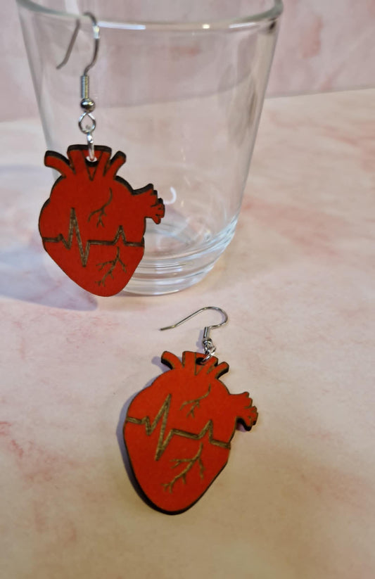 Vaneriset anatomiset sydänkorvakorut Marinkorut